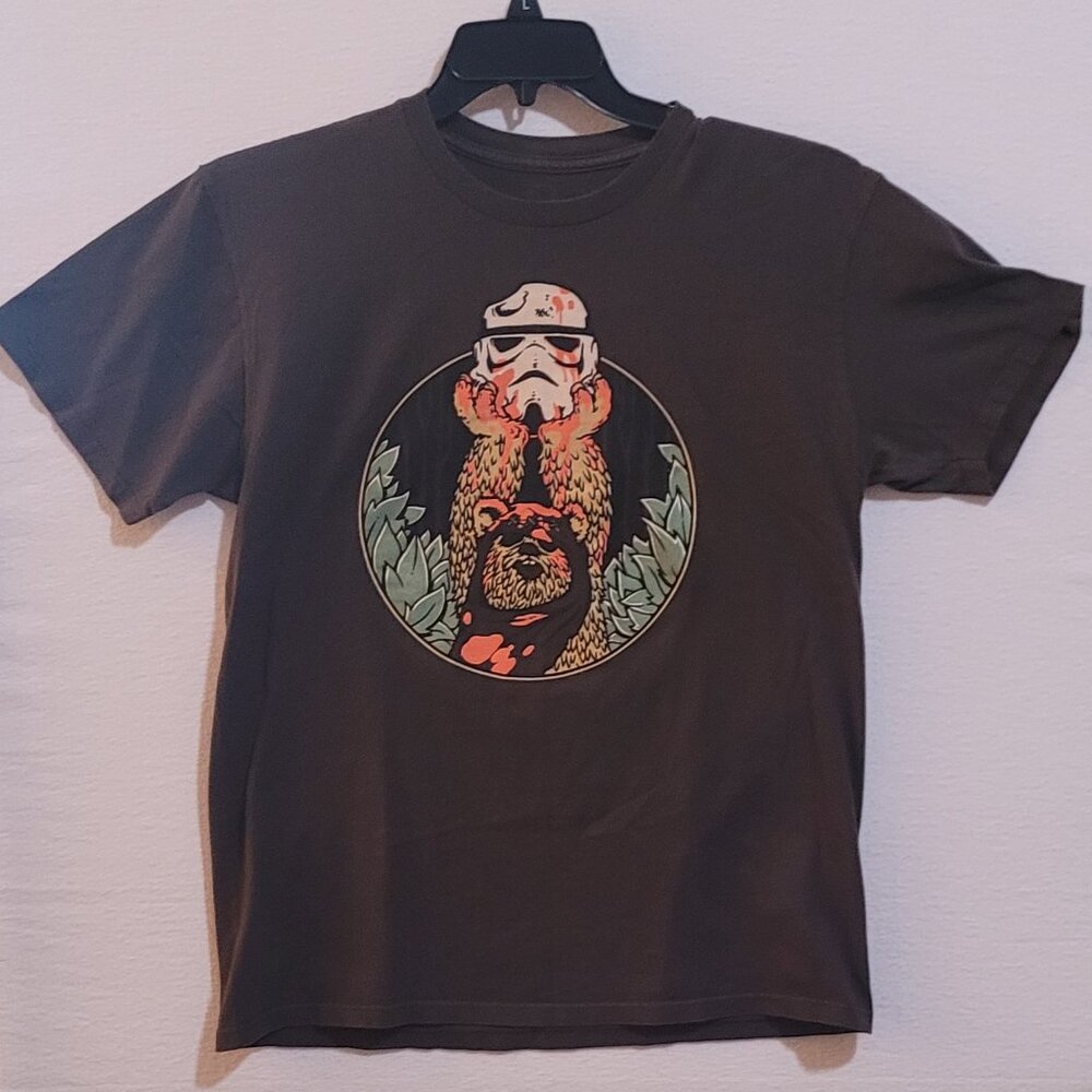T-Shirt EWOK Star Wars Brown Size Med/Lrg? Stormtrooper Helmet BustedTees Brand